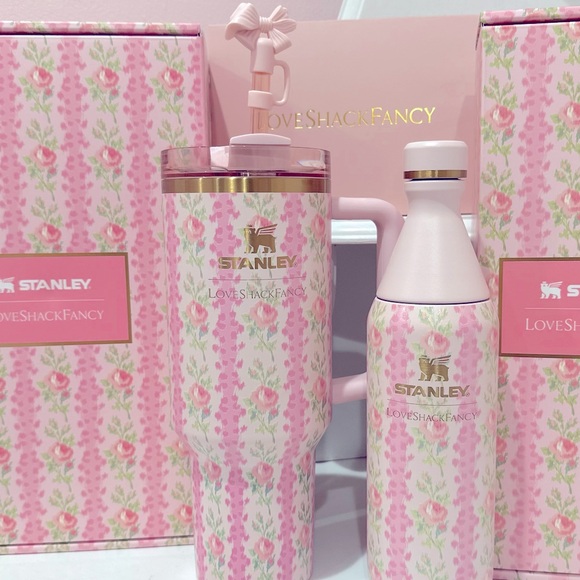 BUNDLE Stanley x loveshackfancy 40oz quencher cup & 20 oz all day slim bottle - Picture 4 of 14